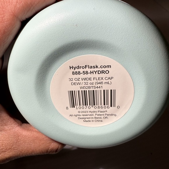 Hydro Flask 32 oz. Wide Mouth Bottle with Wide Flex Cap - DEW, Orig MSRP $45! - Picture 6 of 8